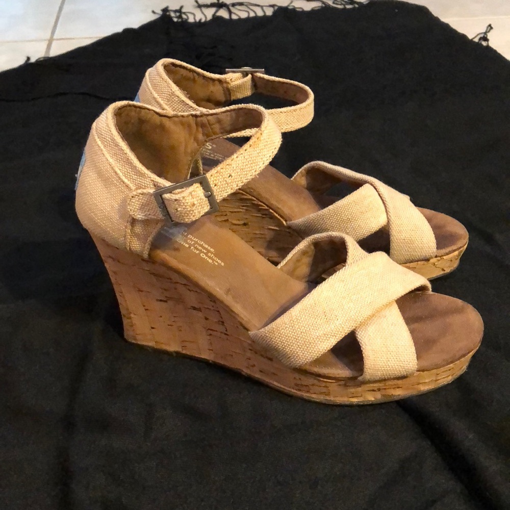 Toms wedges